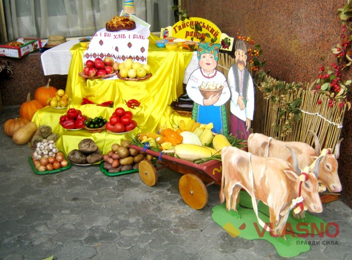 висттавка досягнень вінницьких юнатів фото