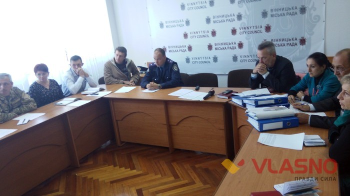 у Вінницькій міськраді обговорюють виділення ділянок для бійців АТО фото