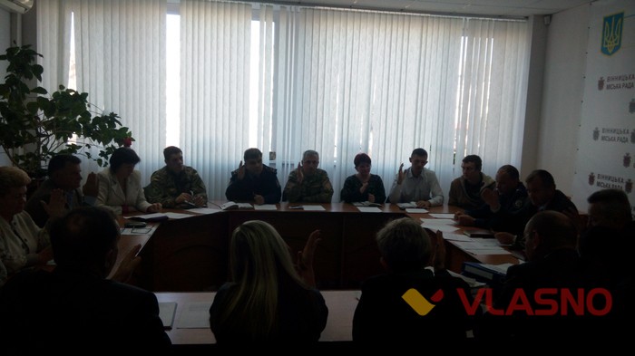 у Вінницькій міськраді обговорюють виділення ділянок для бійців АТО фото