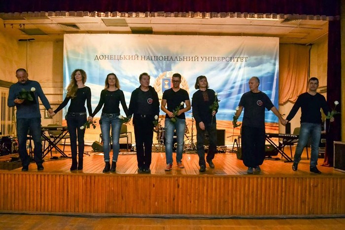 Стусове коло у Вінниці фото