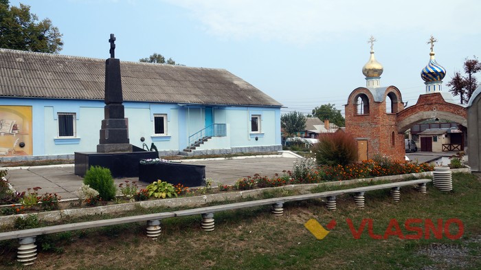 церква у Сабарові фото