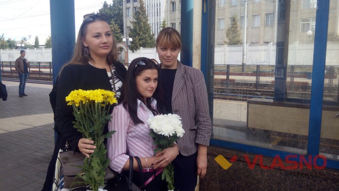 зустріч військових із зони АТО на вінницькому вокзалі фото