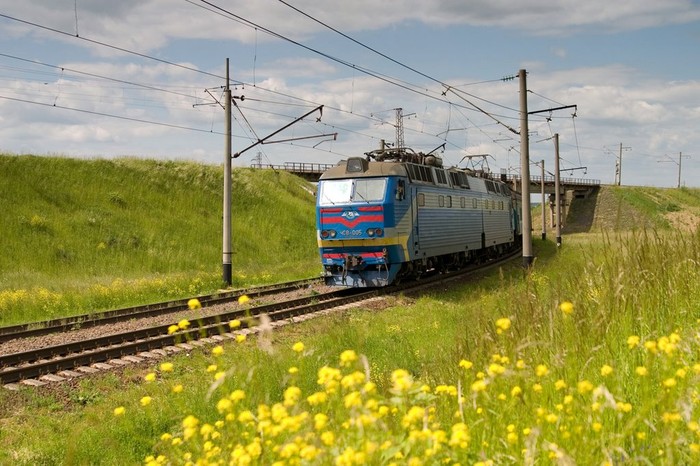 залізнична станція "Тартак" фото