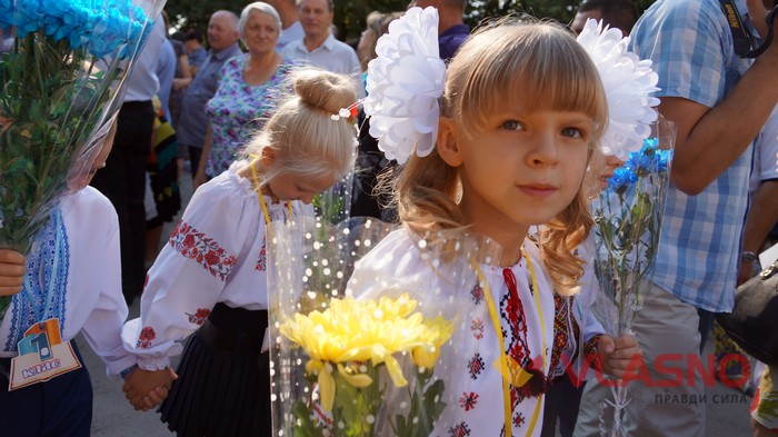 у Вінницькій школі №11 відбулось відкриття стенду вшанування Тараса Сича фото