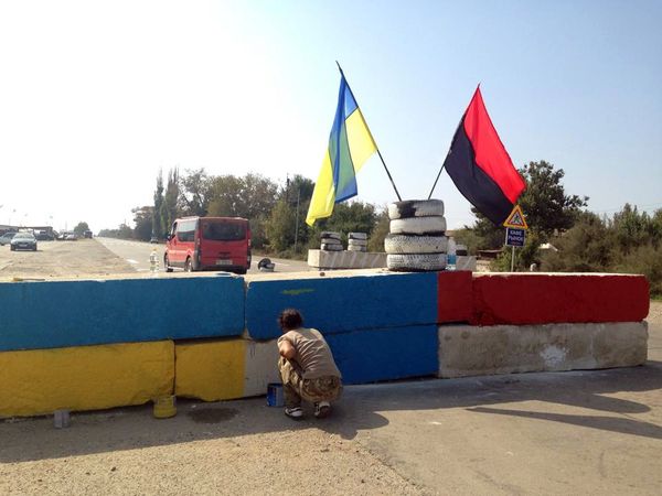 Вінницькі активісти долучилися до блокади Криму 
