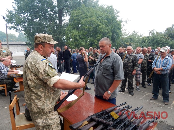 збори загону територіальної оборони у Вінниці фото