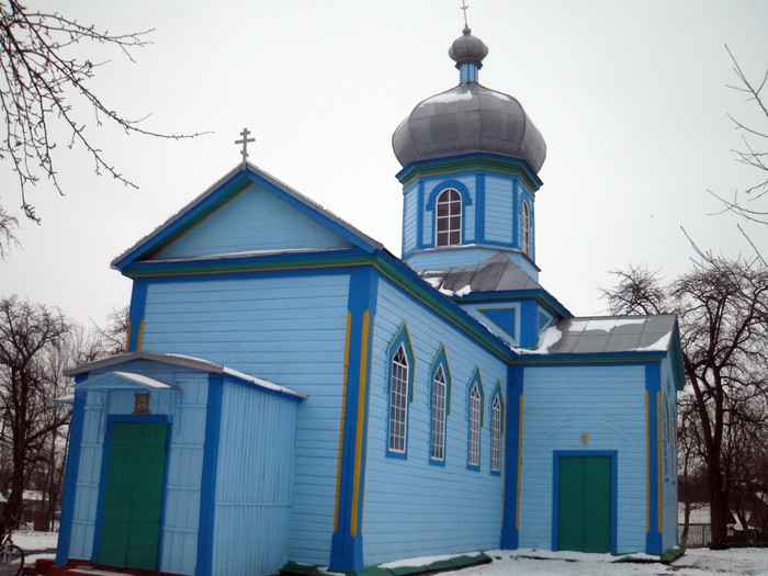 храм в Писарівці фото
