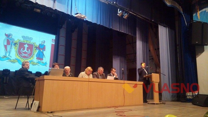 громадські слухання щодо перейменування вулиць у Вінниці фото
