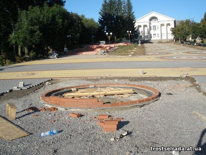 майдан у Тростянці фото