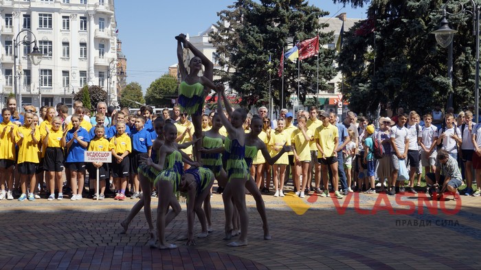 підняття олімпійського прапора у Вінниці фото