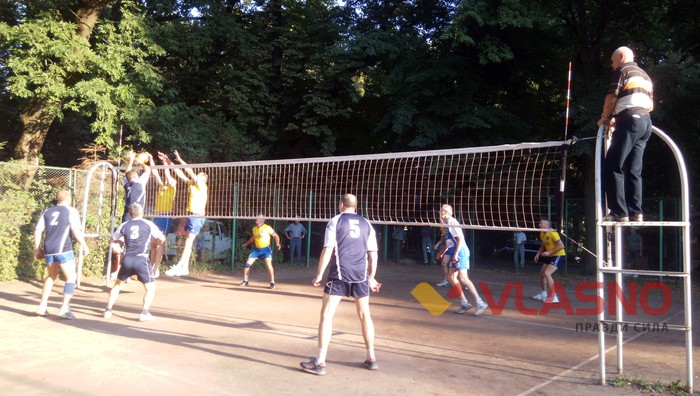 волейбольний турнір "Всі покоління в одній команді" у Вінниці фото