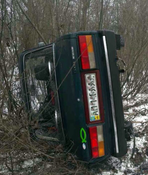 ДТП на Вінниччині через слизьку дорогу фото