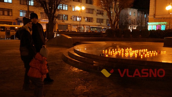 у Вінниці вшанували загиблих учасників Євромайдану фото