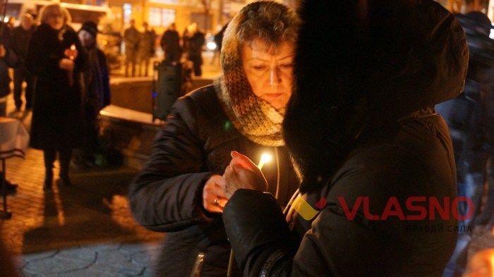 у Вінниці вшанували загиблих учасників Євромайдану фото