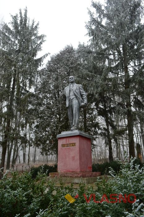 lenin-na-vinnichine-2
