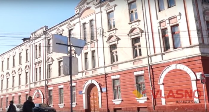 корпус Вінницького медколеджу фото