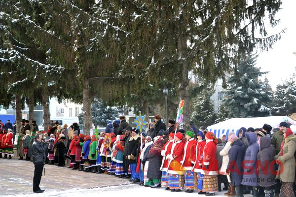 На свято Руданського в Калинівку приїхали навіть гуцули та полтавчани 
