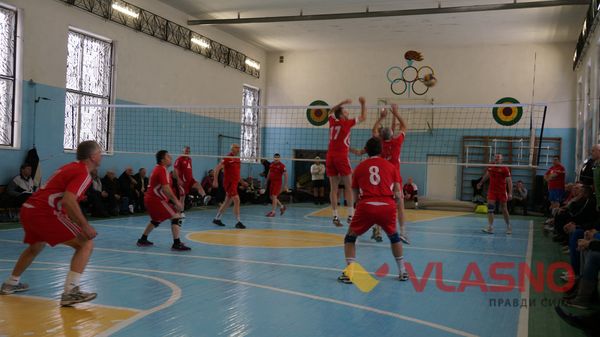 Вінницькі волейбольні «ветерани» зійшлися у відкритому чемпіонаті 