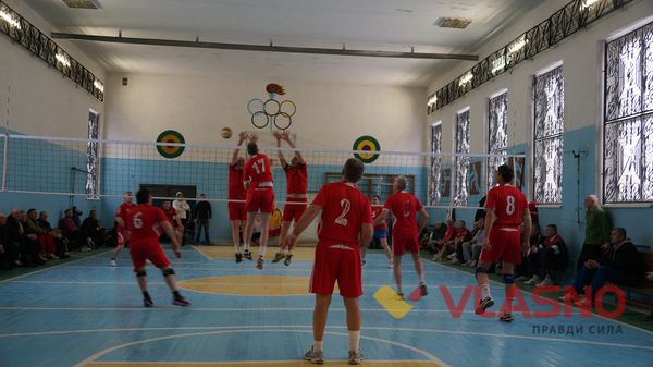 Вінницькі волейбольні «ветерани» зійшлися у відкритому чемпіонаті 