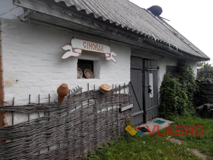 хата у селі Петрушівка фото
