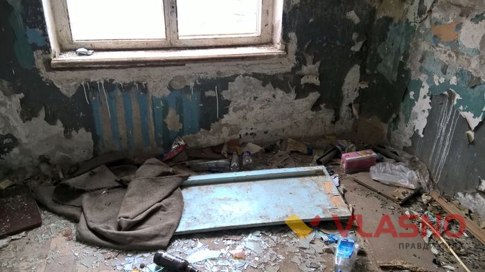 http://vlasno.info/politika/gromada/protesti/item/11224-u-vinnytsi-batkiv-uchniv-dovely-do-sliz-cherez-ob-iednannia-dvokh-shkil