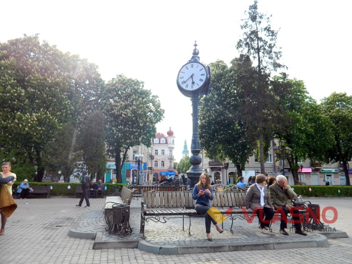 годинник у Тернополі фото