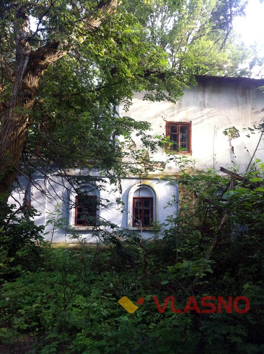 будинок прислуги у селі Деребчин фото