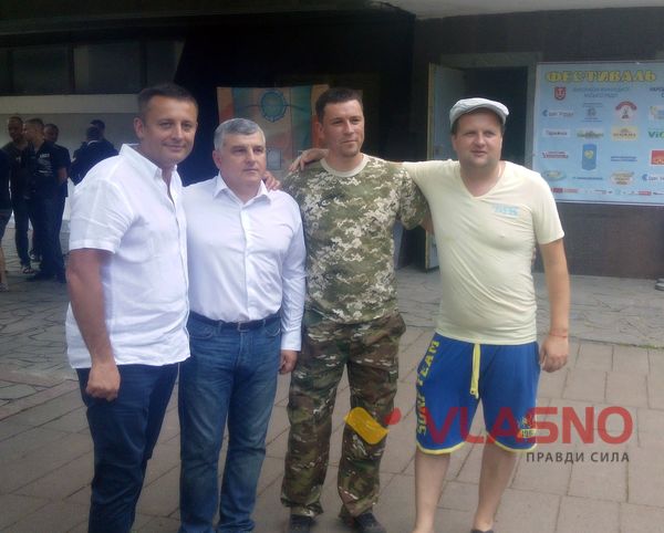 Армійським кулішем та «шоколадними» варениками частували вінничан на фестивалі польової кухні 
