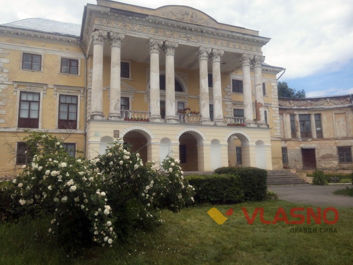 палац Грохольських у Вороновиці фото