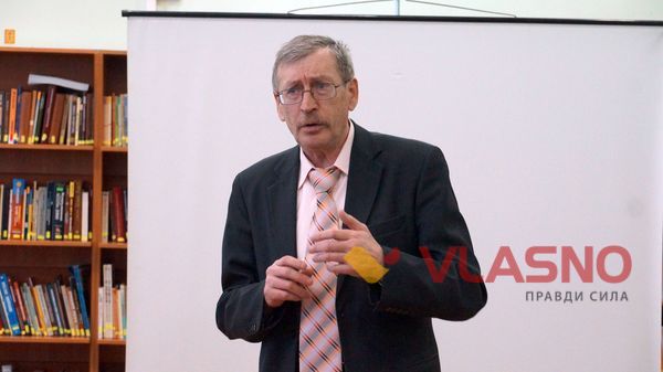 На лекціях про козацтво у Вінниці «лаялися» та робили селфі