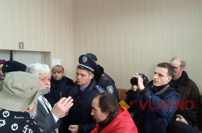 поліція на суді у Хорта фото
