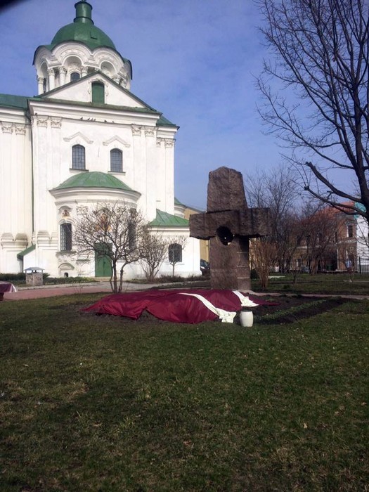 похорони Георгія Гонгадзе у Києві фото