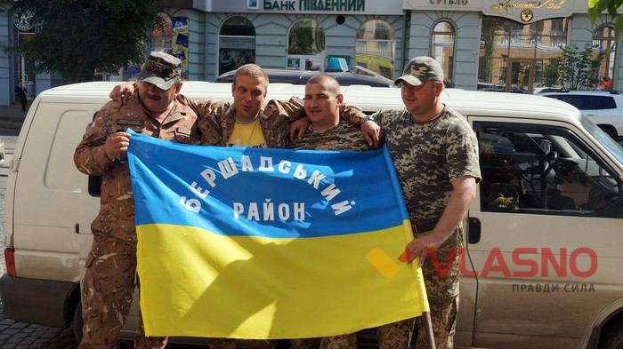 джип у зону АТО фото