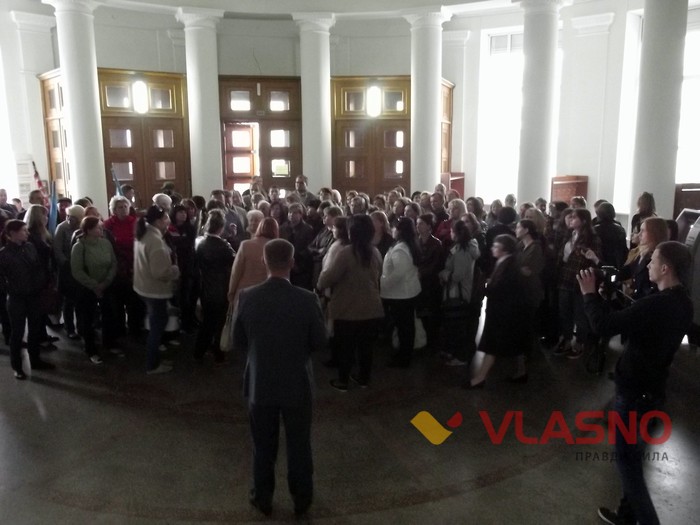 протест 31 школи під Вінницькою облрадою фото