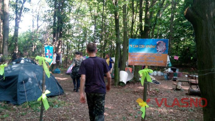 25 роїв «Джури» випробовували себе на аеродромі в Сутисках