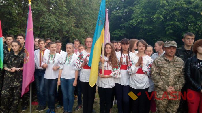 25 роїв «Джури» випробовували себе на аеродромі в Сутисках