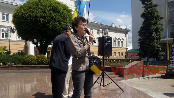 У центрі Вінниці вимагали припинити геноцид у медицині 