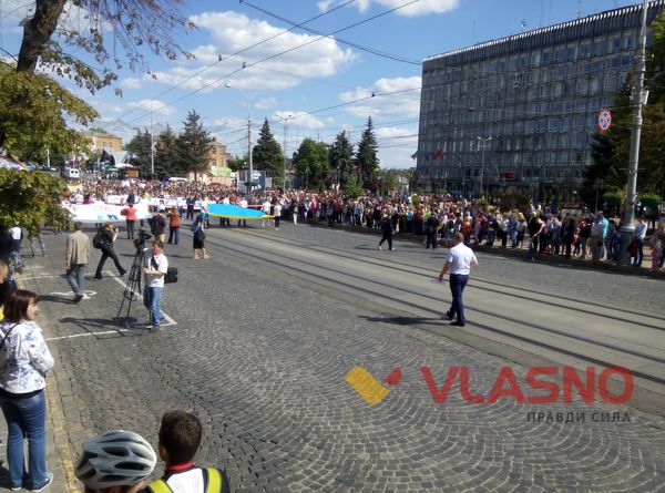 Вінничани цілими родинами пробігли центром міста 