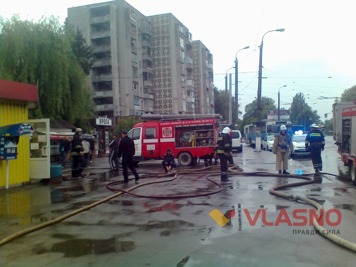 у Вінниці горіли магазини фото