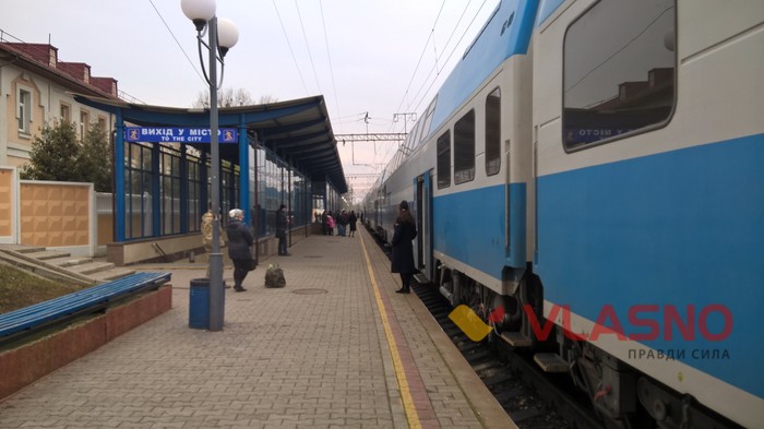 потяг Вінниця - Харків фото