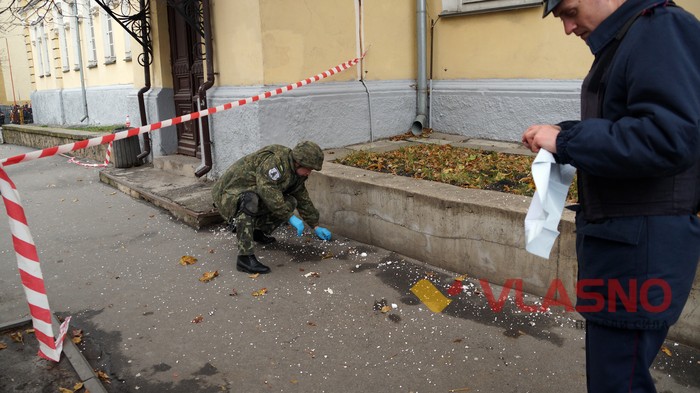 бомба у торговому університеті фото