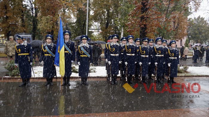 покладання квітів до Дня захисника України у Вінниці фото