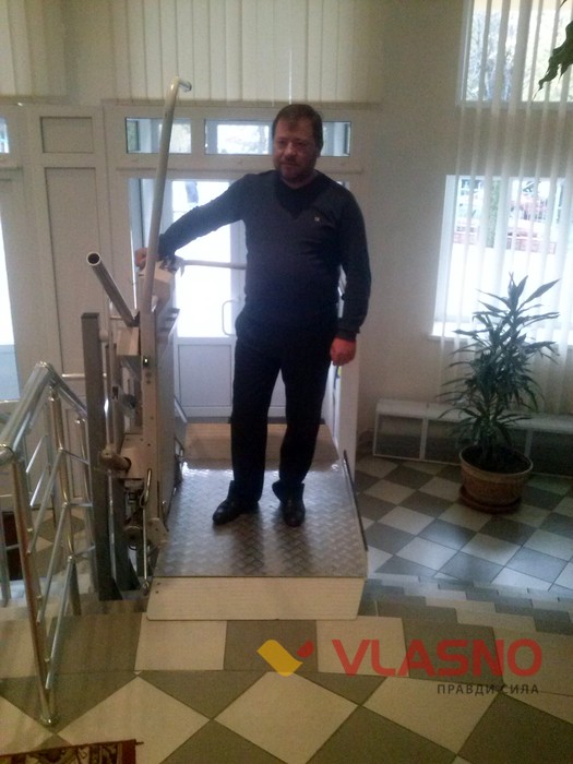 встановлення пандуса в педагогічному університеті фото