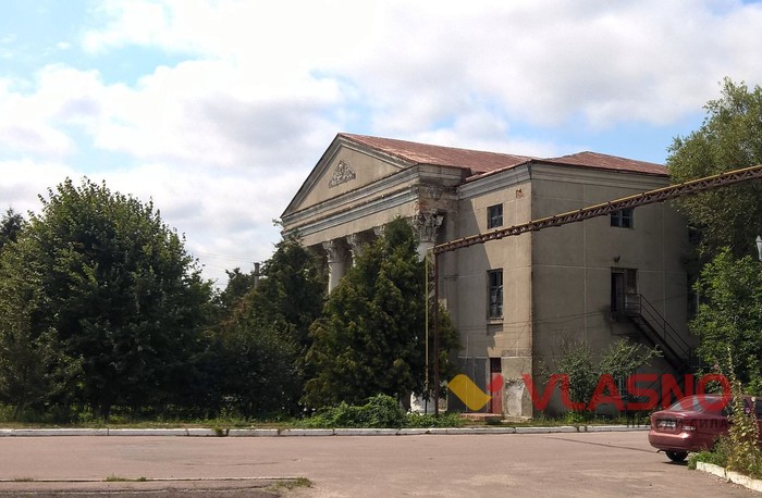 Погребище фото