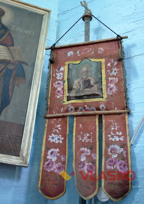 козацька церква у селі Матейків фото