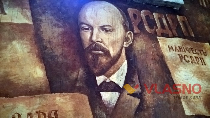 зображення Леніна у вінницькій башті фото