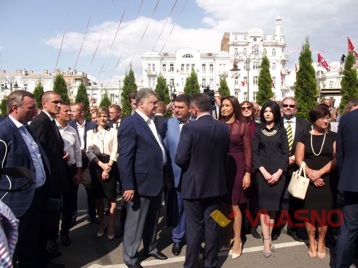 Петро Порошенко у Вінниці фото