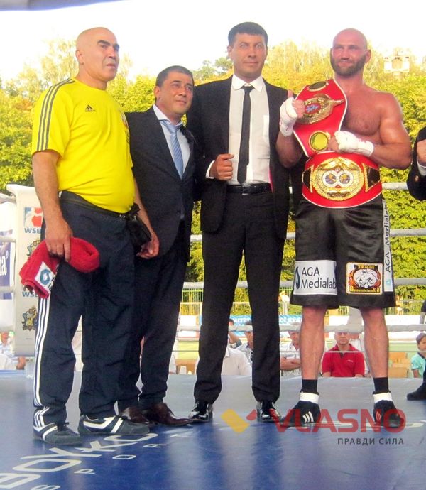 Чемпіоном Європи серед боксерів-професіоналів став вінничанин Роман Головащенко