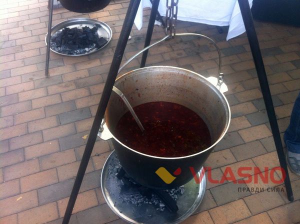 Порося та ягня запекли для вінничан