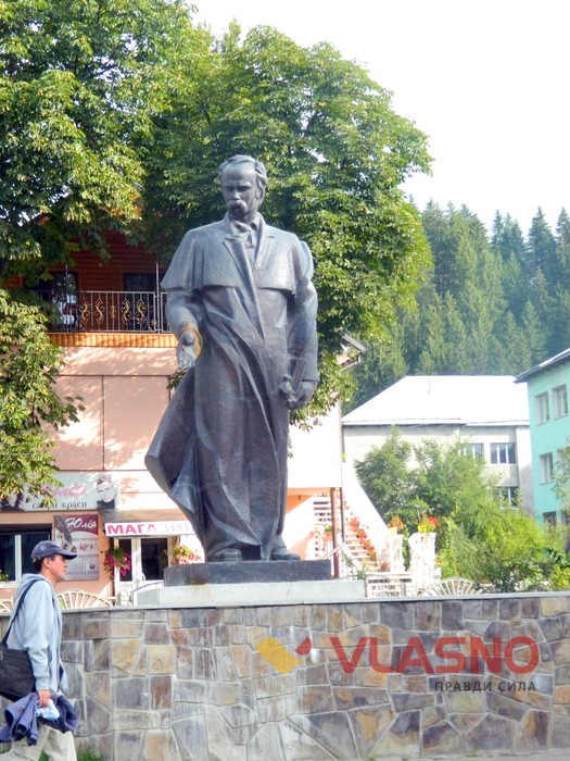 пам'ятник Івану Франку на Верховині фото